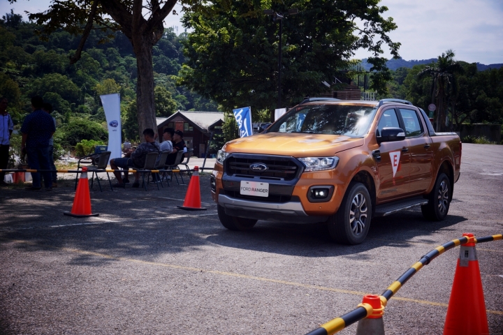 FORD RANGER不專業的試駕體驗分享