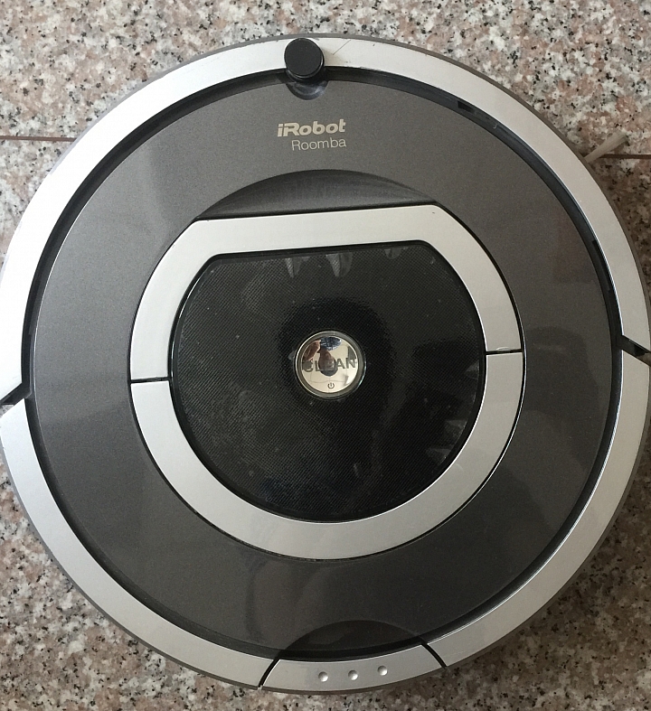iRobot 掃把斷掉 黏著或丟棄？電池更換？