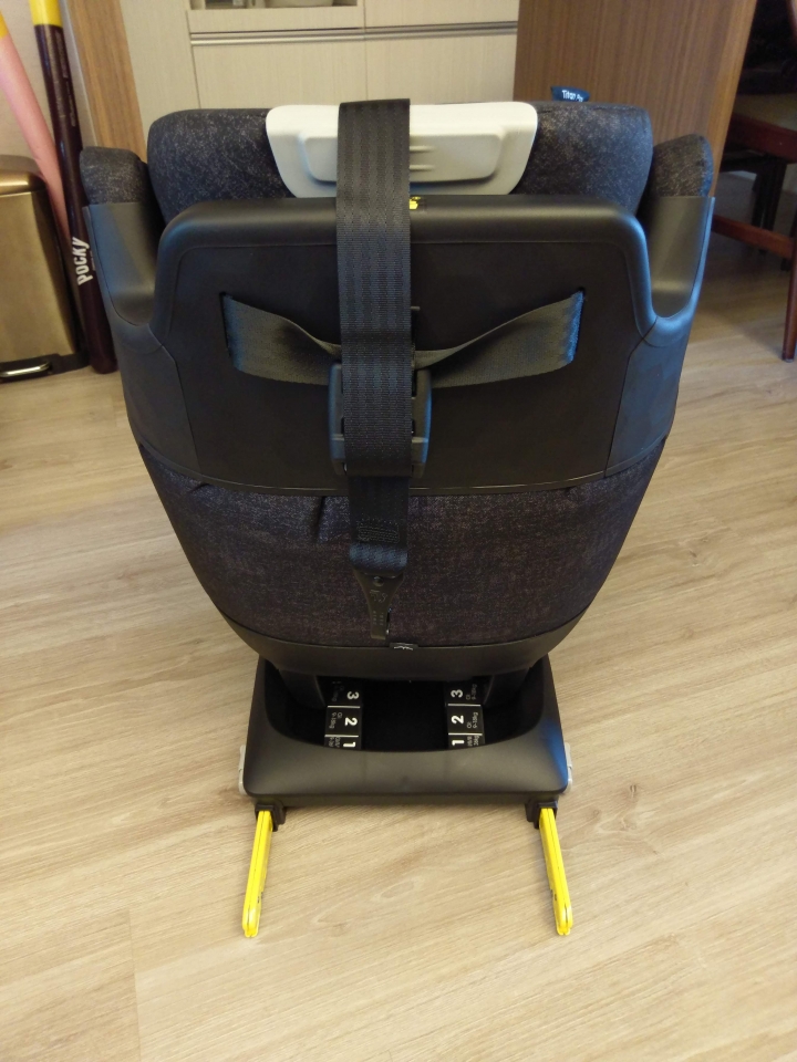 [開箱]Maxi-Cosi Titan Pro 9-36KG ISOFIX汽座分享