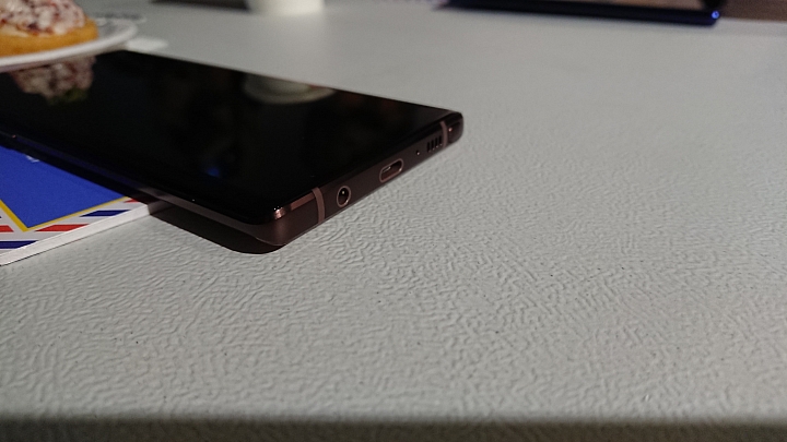 【拍照順心 聆聽賞心】三星2018重磅旗艦Galaxy Note 9體驗之好想換手機…
