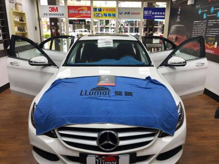 BENZ C250-LLUMAR龍膜WD-30