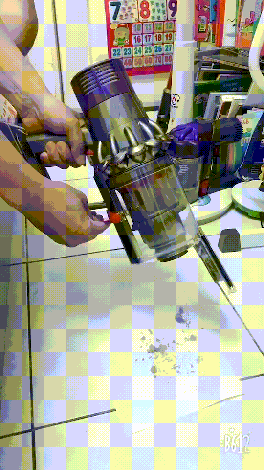啵音光速淨化家裡髒汙..dyson陪你寵愛毛孩! 試用《Dyson Cyclone V10™》吸塵器
