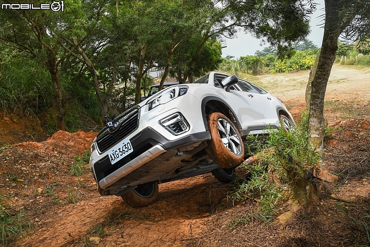 Subaru Forester Ft. 台灣車神 陳和皇 超實用越野初階挑戰班