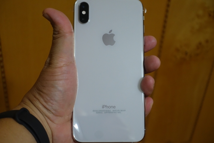 iPhone XS Max 256G 銀色 開箱文