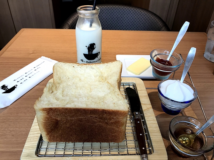 【東京都】來試試銀座高貴不貴的「金賞早午餐」～俺のBakery&Cafe 松屋銀座 裏