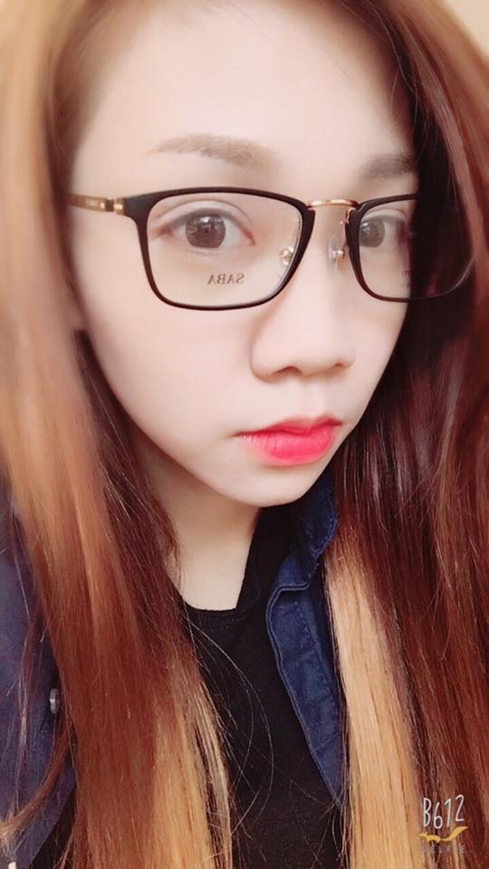 配鏡穿搭術『美女寶寶教你正確穿搭』~Lohas樂活眼鏡明誠店(高雄鼓山區)