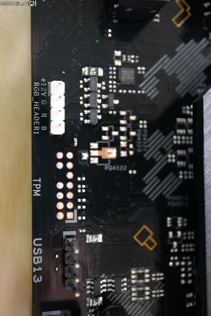 [開箱] 搭上九代的列車 TUF Z390-PLUS GAMING / 虎徹II / i5 9600K