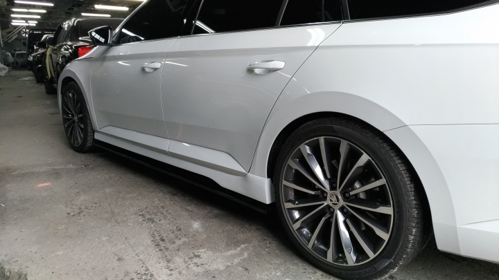 Škoda Superb Combi L&K 4X4 加裝徐府遮陽簾開箱