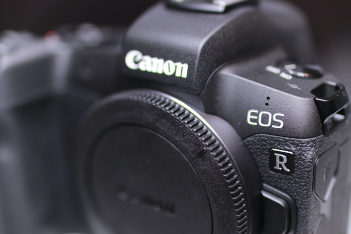CANON EOS R 超簡單開箱!! (圖