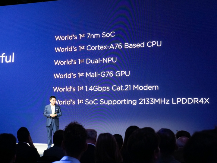 Huawei 華為 Mate 20-及Mate 20 Pro-麒麟980這顆核心。 架構上它有八核CPU(2+2+4)、十核GPU、雙NPU(神經網路引擎)、雙ISP...等 Huawei 華為 Mate 20-及Mate 20 Pro-麒麟980這顆核心。 架構上它有八核CPU(2+2+4)、十核GPU、雙NPU(神經網路引擎)、雙ISP...等