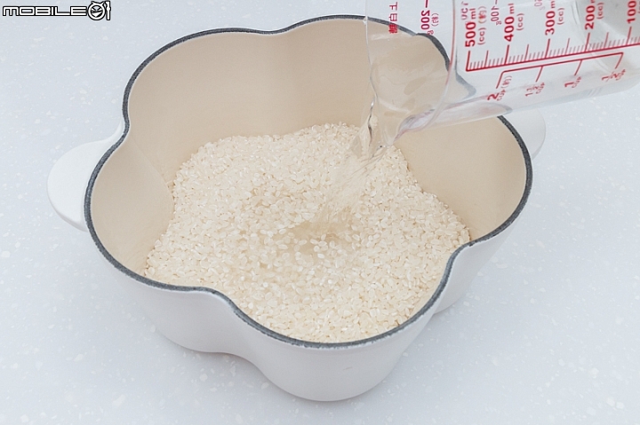 SHARP AX-XP4T 水波爐料理分享：雞肉野菇炊飯