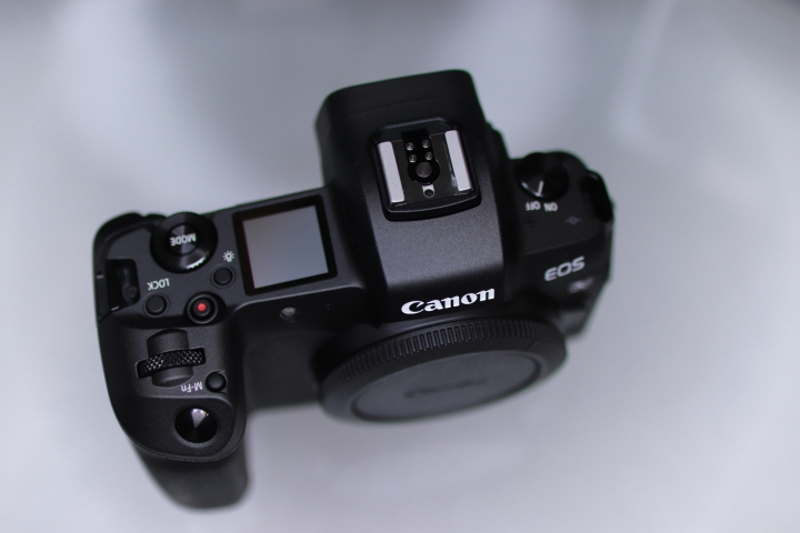 CANON EOS R 超簡單開箱!! (圖
