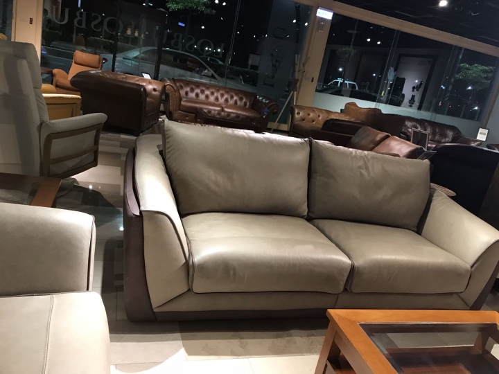 貨真價實 真牛皮沙發 在八里 Losbu sofas