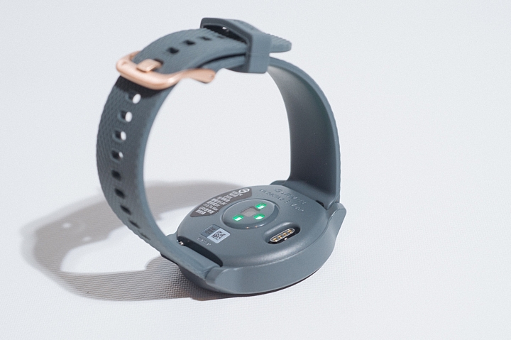 [ 開箱 ] 輕量無負擔的運動時尚 Garmin Vivoactive 3 Music