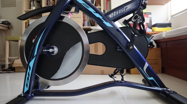 【飛輪車開箱&簡單介紹飛輪運動】預算大約2萬可以參考 / BH H915P- 體驗真實公路的騎乘感