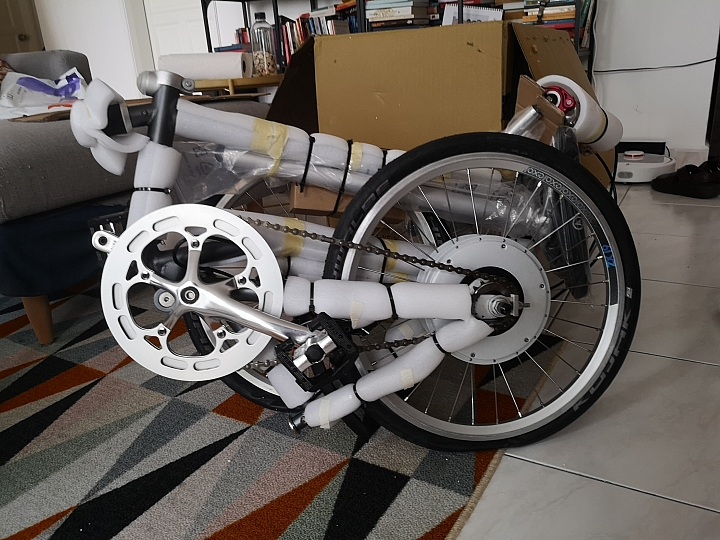 Vello Self-charing Bike開箱