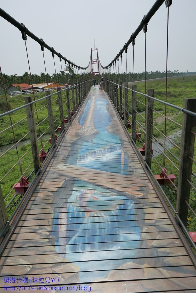 【屏東萬巒景點】萬巒吊橋3D彩繪~欣賞山水~新視覺體驗