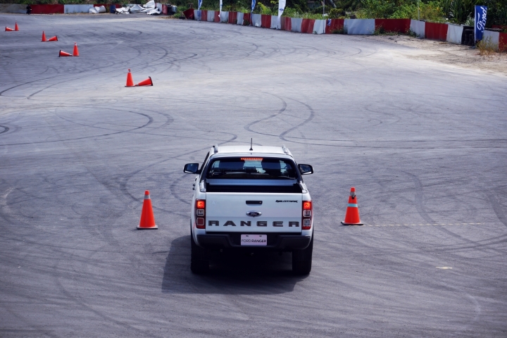 FORD RANGER不專業的試駕體驗分享