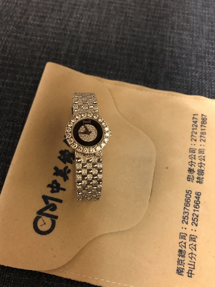 伯爵及蕭邦錶中古價格請教?