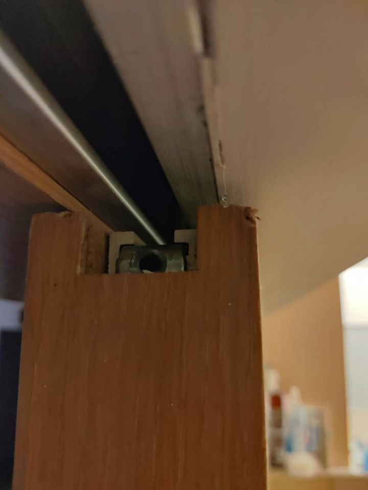 吊軌門維修請益