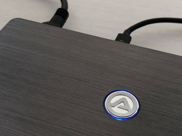 [開箱試用] 內外兼修的大總管 - AKiTiO Thunderbolt™3 雷霆3 Dock Pro