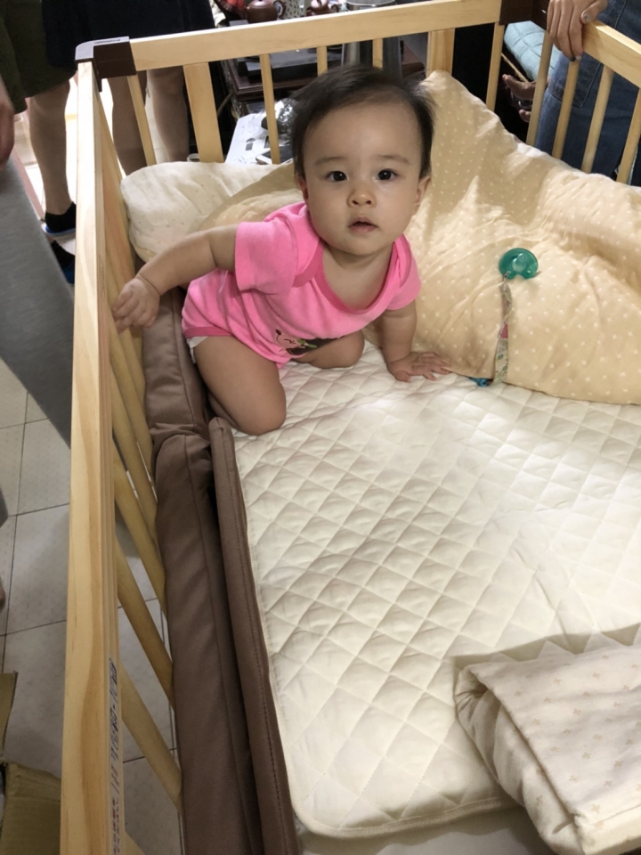 <開箱>farska共寢多功能嬰兒床+攜帶式床墊