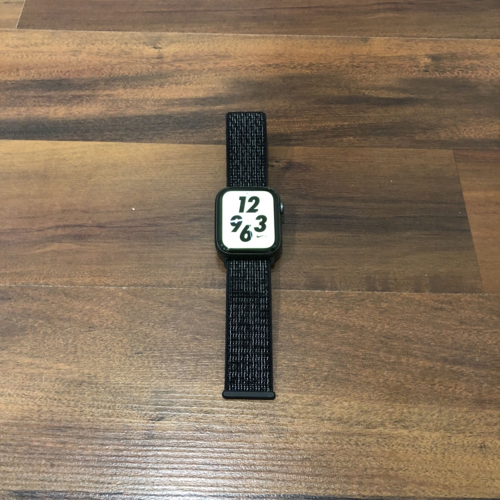 Apple Watch 4 Nike+ 44mm 開箱