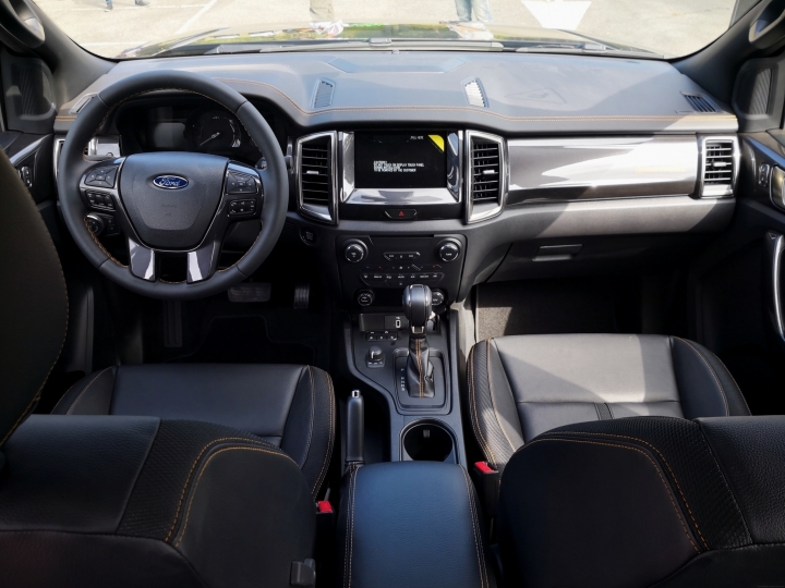 FORD RANGER不專業的試駕體驗分享
