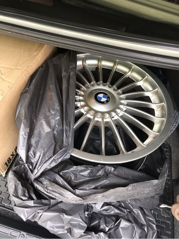 遲了23年的開箱 E34 M525