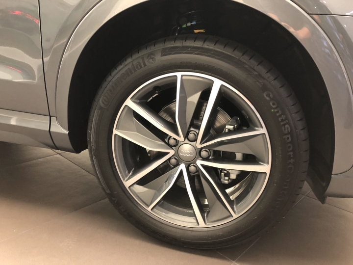 Q3居然出特仕車……