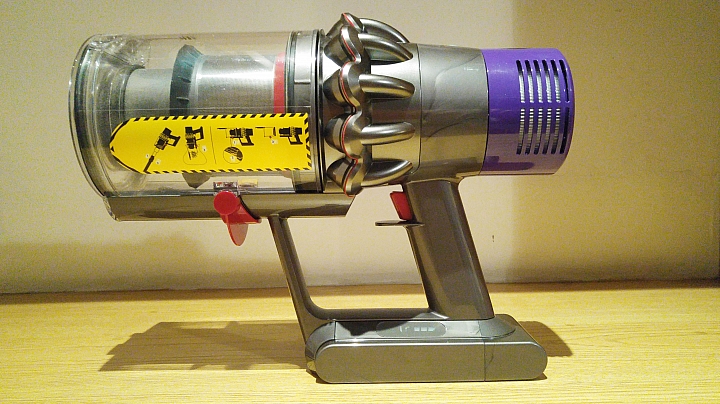 唯偏執狂得以倖存──Dyson V10初體驗