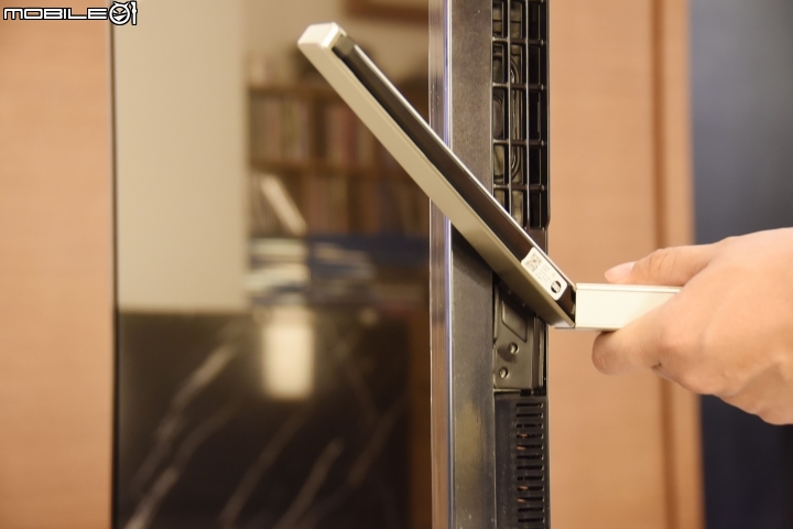 [開箱] 用專業震撼你的影音感官 SONY PRO BRAVIA FW-43BZ35F 商用顯示器