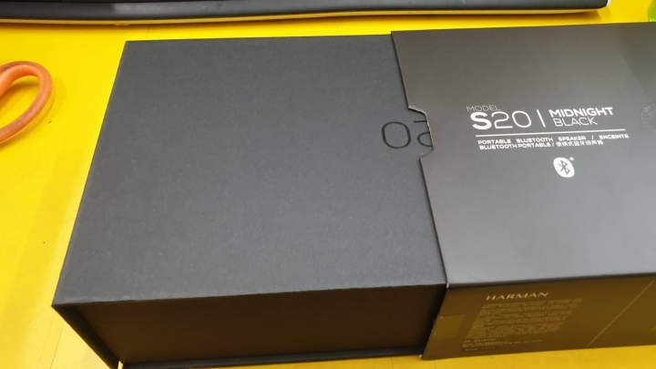 SAMSUNG NOTE9 上網登入送的AKG喇叭開箱