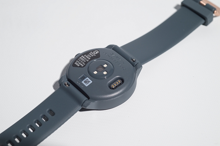 [ 開箱 ] 輕量無負擔的運動時尚 Garmin Vivoactive 3 Music