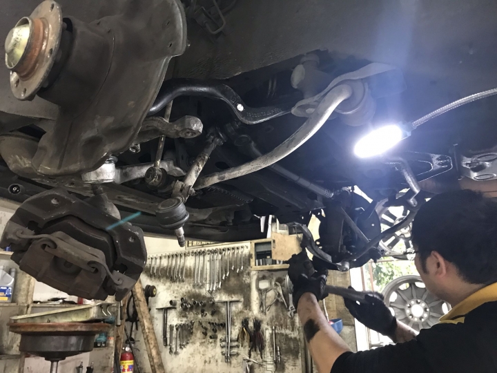 遲了23年的開箱 E34 M525