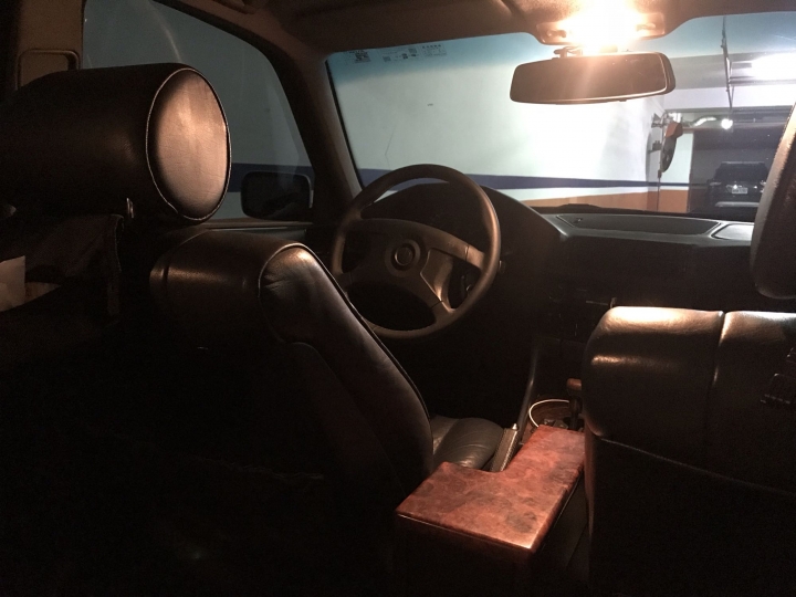 遲了23年的開箱 E34 M525