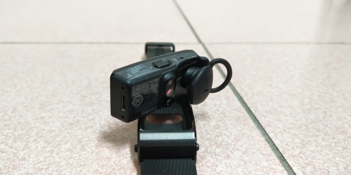 既是手錶又是耳機，Huawei TalkBand B5 開箱評測