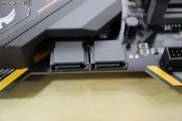 [開箱] 搭上九代的列車 TUF Z390-PLUS GAMING / 虎徹II / i5 9600K