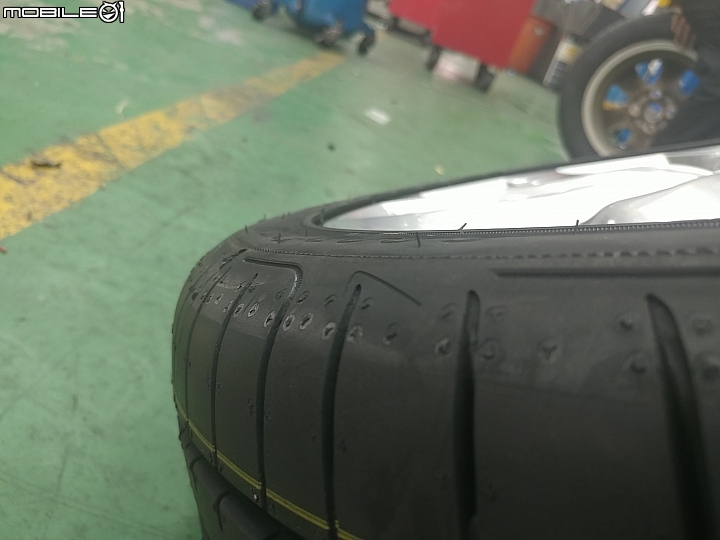2015 Mazda3 225/40/R18輪胎選擇