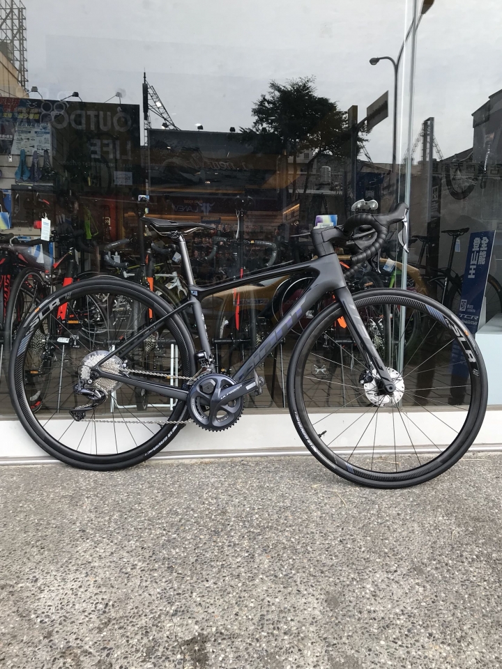 2019GIANT DEFY pro 0開箱