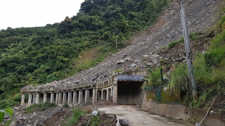 雙鹿南比大鳥2018/10/13鹿山登山口產道崩壁落石