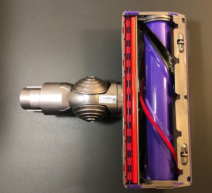 Dyson Cyclone V10無線吸塵器，是寵物家庭最完美的潔淨工具