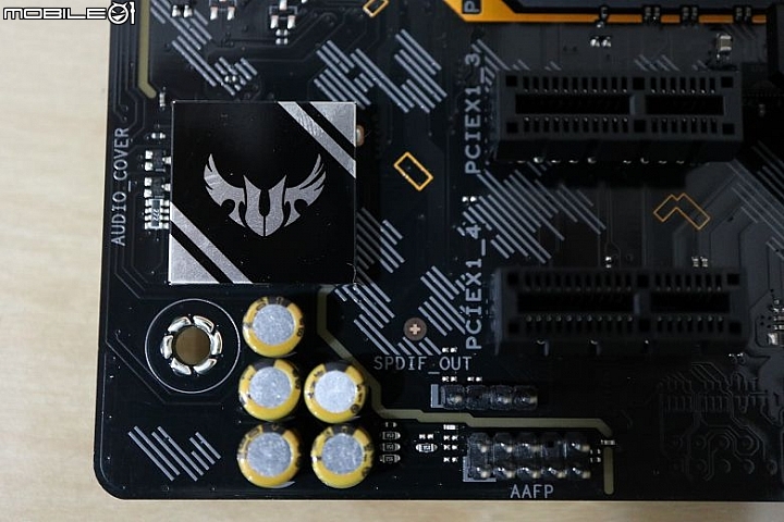 [開箱] 搭上九代的列車 TUF Z390-PLUS GAMING / 虎徹II / i5 9600K