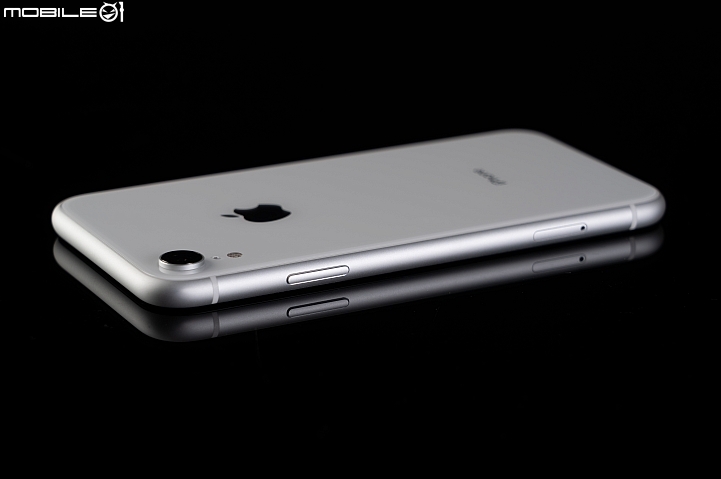 Apple iPhone XR 開賣！ 小惡魔帶你看六色實機質感！