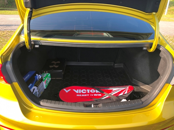 Elantra Sport 極速版-阿金開箱文