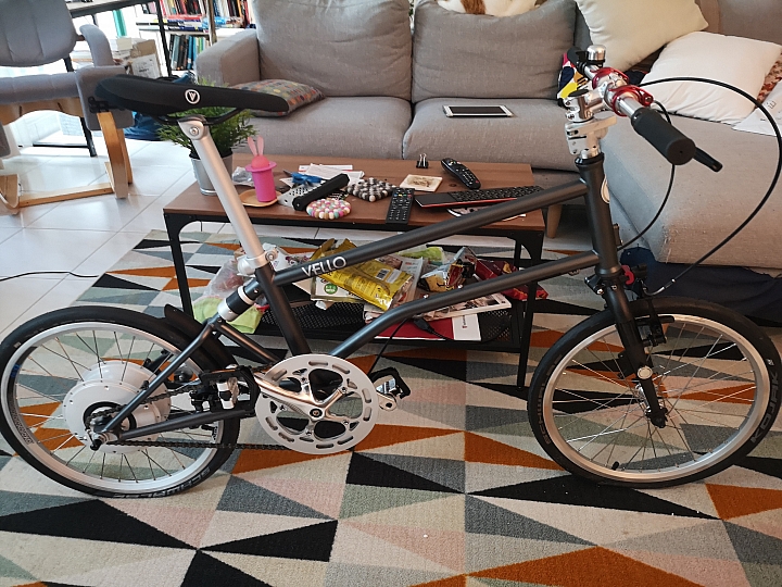 Vello Self-charing Bike開箱