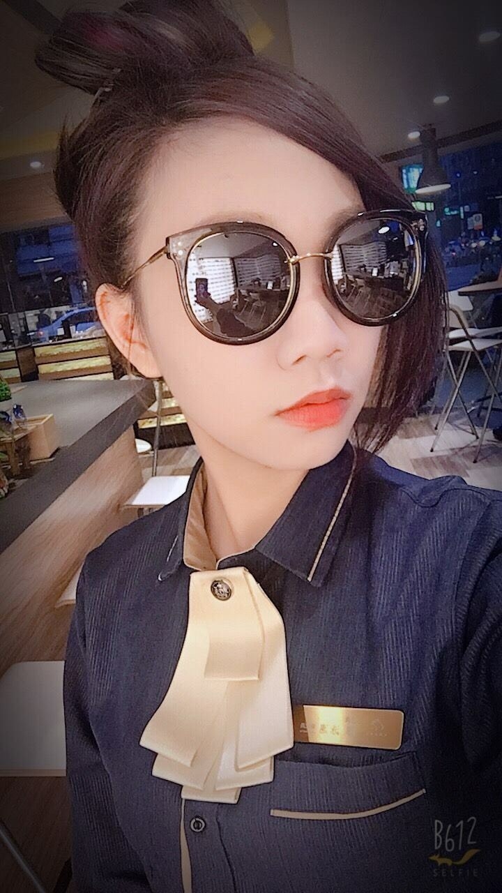 配鏡穿搭術『美女寶寶教你正確穿搭』~Lohas樂活眼鏡明誠店(高雄鼓山區)