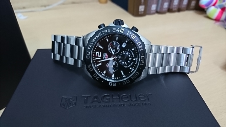 分享：為極速而生。TAG Heuer Formula 1 賽車錶