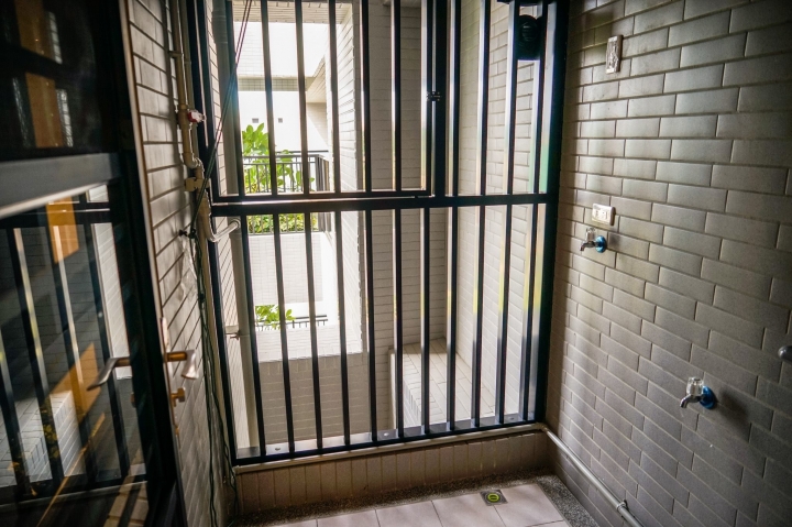 請大家幫忙估算實品屋的裝潢費用