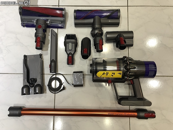 點我看大圖 「適用」於任何環境的新一代 Dyson Cyclone V10™ Absolute 之喵星人喵嚕, 錢錢分享文